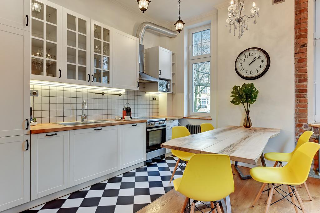 Lion Apartments - Family Stay Сопот Экстерьер фото